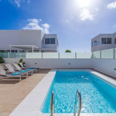 Marisol Villa *